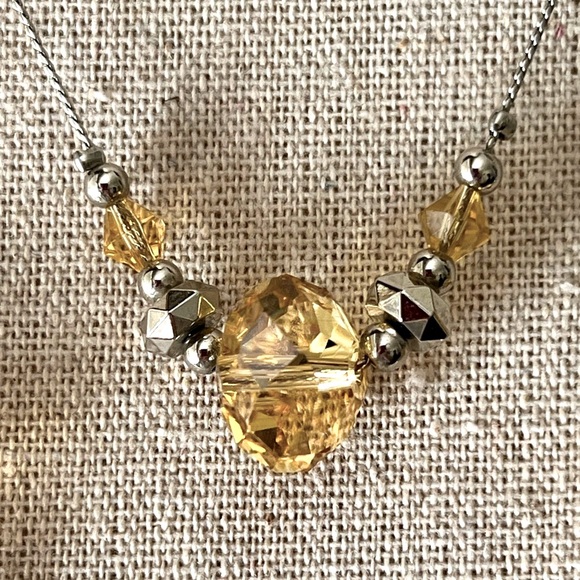 Beautiful Dbl Strand Necklace - Picture 4 of 6